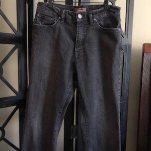 34 Heritage Men's Charisma Relaxed Classic Denim